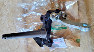 YAMAHA BANSHEE, WARRIOR RAPTOR 125, 250, 350 OEM LEFT SIDE STEERING KNUCKLE