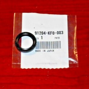 HONDA TRX250,ATC200X,TRX350 FOREMAN,TRX300,XR650, KICK START SHAFT OIL SEAL