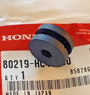 HONDA RANCHER, RUBICON 500, TRX 250EX, RINCON, 250X TAILLIGHT MOUNTING GROMMET