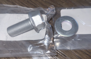 YAMAHA BANSHEE WARRIOR 350 AXLE CARRIER UPPER MOUNTING BOLT & WASHER 87-88