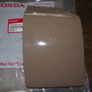HONDA TRX520, TRX 520 FOREMAN FRONT FENDER STORAGE COMPARTMENT COVER, LID, DOOR
