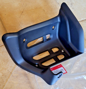 HONDA TRX 250EX TRX250EX RIGHT SIDE FOOTPEG HEEL SPLASH GUARD 80121-HN6-000ZA