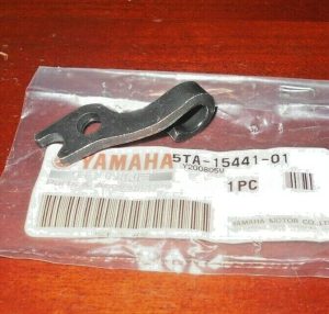 YAMAHA YFZ450R YFZ450X YZ450F WR450F ENGINE CASE CLUTCH CABLE HOLDER BRACKET