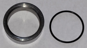 SUZUKI RM465, RM500 ENGINE OUTPUT SHAFT SEAL BUSHING & O-RING 09180-28003