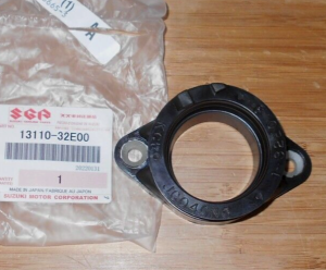 SUZUKI DR650 DR 650 CARBURETOR TO CYLINDER HEAD RUBBER INTAKE BOOT 13110-32E00