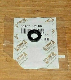 YAMAHA ENGINE SHIFT SHAFT OIL SEAL,R1,R6,YZ250,YZ490,PW80,FZ1,FJR1300,FZ1,FZ6,XT