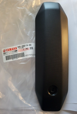 YAMAHA FZ07 BLACK CENTER GAS TANK BODY PANEL, COVER 1WS-28219-00, 2015-2017