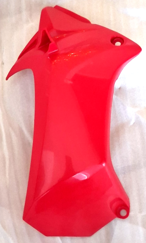 YAMAHA YFZ450R, YFZ450X RED LEFT SIDE RADIATOR AIR SCOOP, SHROUD 2009-2013