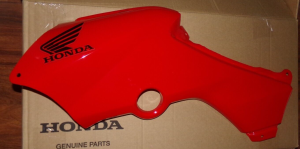HONDA RECON 250 TE, TM RED LEFT BODY SIDE PANEL, BLACK STICKER 83650-HS0-A40ZC