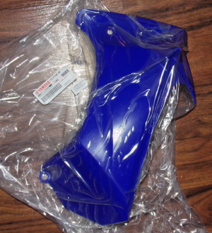 YAMAHA YFZ450R YFZ 450R BLUE RIGHT SIDE RADIATOR SHROUD 2014-2026, 1TD-F1741-00-