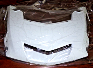 YAMAHA GRIZZLY 700 FRONT FENDER WHITE VENTED NOSE HOOD PANEL, 2UD-F3391-31