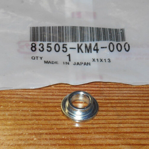 HONDA FENDER SHOULDER WASHER COLLAR, 8mm BOLT 83505-KM4-000