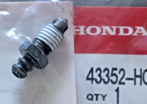HONDA ATV, MOTORCYCLE BRAKE CALIPER BLEEDER SCREW 43352-HC5-971