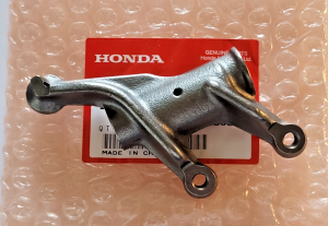 HONDA OEM EXHAUST VALVE ROCKER ARM, TRX 650, 680, 700 RINCON, PIONEER 700