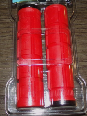 SOFT LOCK ON HANDGRIPS,GRIPS, ATC 200X, 250R, 350X,250SX, 250ES BIG RED,TRX700XX