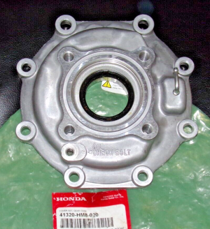 HONDA TRX 250 RECON REAR DIFFERENTIAL LEFT SIDE HOUSING COVER PLATE 97-24