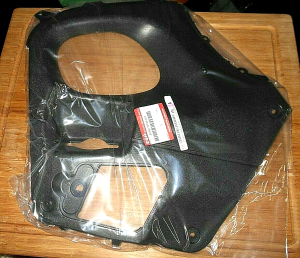 SUZUKI EIGER 400 LEFT SIDE FRONT FENDER ENGINE COVER AUTOMATIC 53122-38F00-291