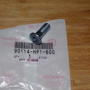 HONDA TRX450R TRX450ER TRX 450R 450ER REAR SPROCKET MOUNTING BOLT 90114-HP1-600