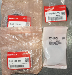 HONDA ATC250R, TRX250R ATC, TRX 250R ENGINE CRANK BEARINGS & SEALS, CRANKSHAFT