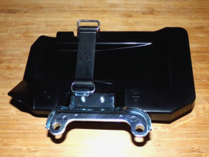 YAMAHA RAPTOR 125 & 250 BATTERY COVER, RETAINING PLATE 4D3-82106-11