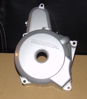 HONDA TRX90, TRX90X, TRX90EX LEFT SIDE ENGINE CASE MAGNETO, STATOR COVER 06-26
