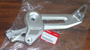 HONDA GROM 125, MSX125 LEFT SIDE FOOTPEG MOUNT, PEG, STEP HOLDER 2022-2026