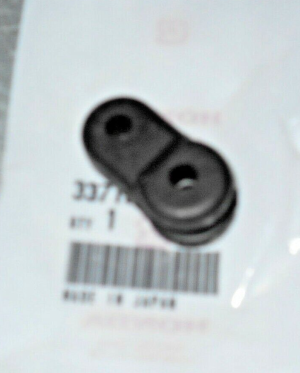 HONDA ATC 125M, 250R, 250SX, TRX 125,200,200SX,200D,250X TAILLIGHT RUBBER MOUNT