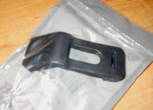 HONDA TRX200D TRX 200 TRX300 2X4,4X4 REAR RACK DOOR RUBBER STRAP 81309-HF1-750