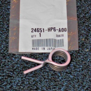 HONDA TRX700XX, TRX 700XX ENGINE GEAR CHANGE SHIFT SHAFT RETURN SPRING 08-09
