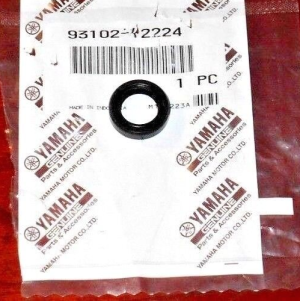 YAMAHA CLUTCH SHAFT OIL SEAL 93102-12224-00, YZ80, YZ85,YZ250,WR250,YZ125,WR400F