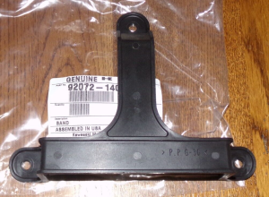 KAWASAKI PRAIRIE BRUTE FORCE 650 SOLID AXLE BATTERY STRAP,RETAINER 92072-1406