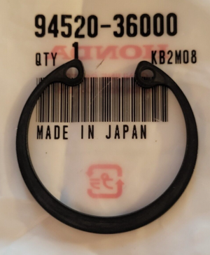 HONDA ENGINE COUNTER BALANCER OIL SEAL RETAINING SNAP RING CLIP CRF250R CRF 250R