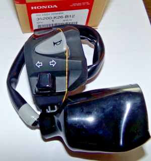 HONDA GROM 125 HORN BUTTON, TURN SIGNAL, HI/LOW BEAM LEFT SIDE HANDLEBAR SWITCH