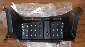 SUZUKI LTZ90, LTZ 90 RIGHT SIDE FOOTWELL, FLOORBOARD, FOOTREST 63331-08H00-291