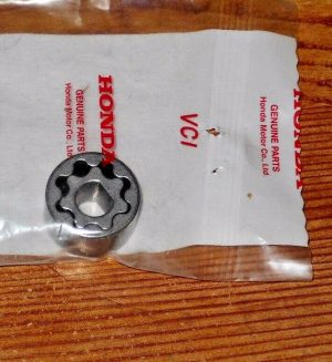 HONDA ENGINE OIL PUMP ROTOR ASSEMBLY, CRF 250R,250X,150R,150RB 15021-324-000