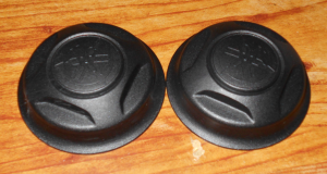 X 2, YAMAHA GRIZZLY 660 FRONT, REAR PLASTIC WHEEL CENTER HUB CAP, AXLE NUT COVER