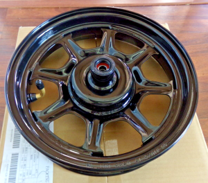 HONDA NCW50, METROPOLITAN 50 FRONT WHEEL, RIM & BRAKE DRUM 44650-GJA-J01ZA