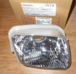 KAWASAKI RIGHT HEADLIGHT LENS PRAIRIE 650 700, KFX700 V FORCE, BRUTE FORCE 650
