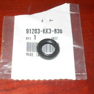 HONDA CR125, CR250, CR500 ENGINE CASE SHIFT SHAFT OIL SEAL 91203-KK3-830