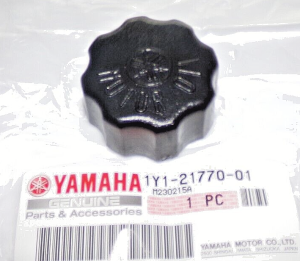 YAMAHA PW50 Y-ZINGER, SNOSCOOT SV80 2 STROKE OIL TANK CAP 1Y1-21770-01