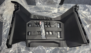 CAN-AM OUTLANDER 450, 570, 650, 850, 1000 LEFT FLOORBOARD FOOTWELL FOOT BOARD 705009810