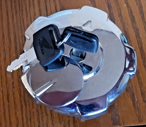 HONDA CHROME GAS TANK CAP & KEYS ATC200X, ATC250R, ATC350X, TRX250X, TRX300EX