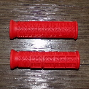 RED ATV HANDGRIPS, TRI-Z, ATC250R, ATC350X, ATC200X, ATC250SX, ATC250ES BIG RED