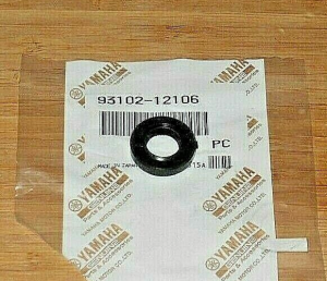 YAMAHA SHIFT SHAFT OIL SEAL,XT600,XVZ12,TW200,V-MAX 1200,VIRAGO,YZ80,YZ125,XT225