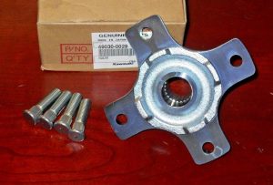 KAWASAKI KFX450R KFX450 KFX OEM REAR WHEEL HUB & STUDS,BOLTS 49030-0029, 08-14