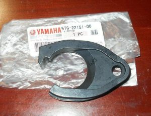 YAMAHA YFZ450 YFZ 450 SWINGARM CHAIN GUIDE SLIDER GUARD 04-13, 5TG-22151-00-00