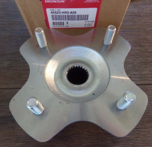 HONDA LEFT REAR WHEEL HUB, RANCHER 420, FOREMAN 500, 520 42620-HR3-A20