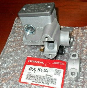 HONDA TRX450R, TRX450ER TRX700XX FRONT BRAKE MASTER CYLINDER 45510-HP1-601