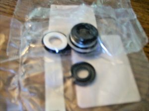 SUZUKI QUAD RACER LT250R LT250 250 ENGINE WATER PUMP MECHANICAL SEAL, OIL 85-92