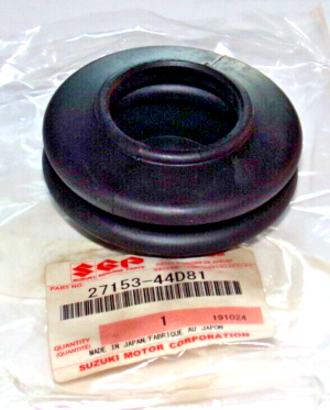 SUZUKI LT-A400 EIGER 400 REAR DRIVE SHAFT RUBBER DUST BOOT 27153-44D81